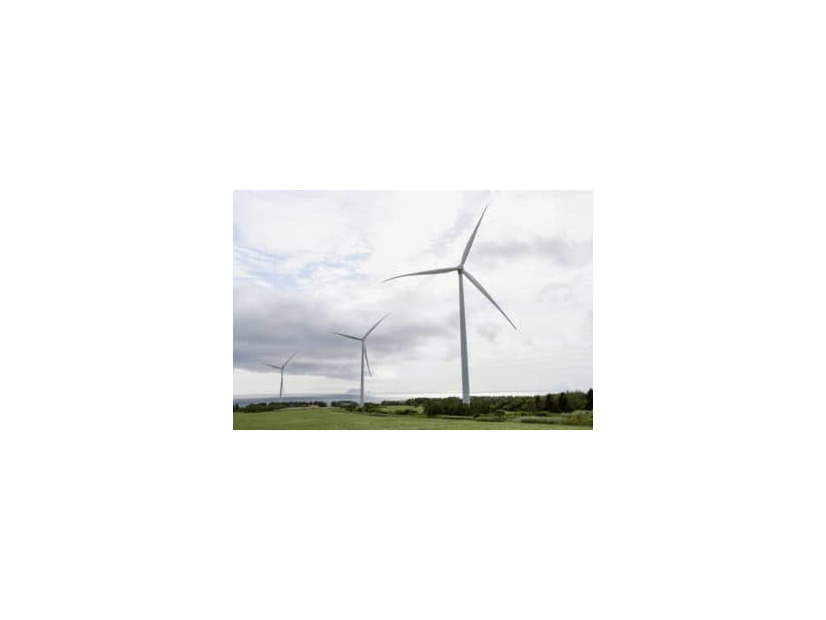 風力発電設備＝2019年8月、北海道松前町