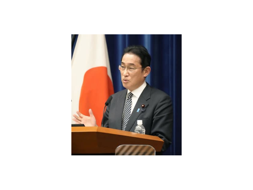 物価高対策などで記者会見する岸田首相＝4月、首相官邸