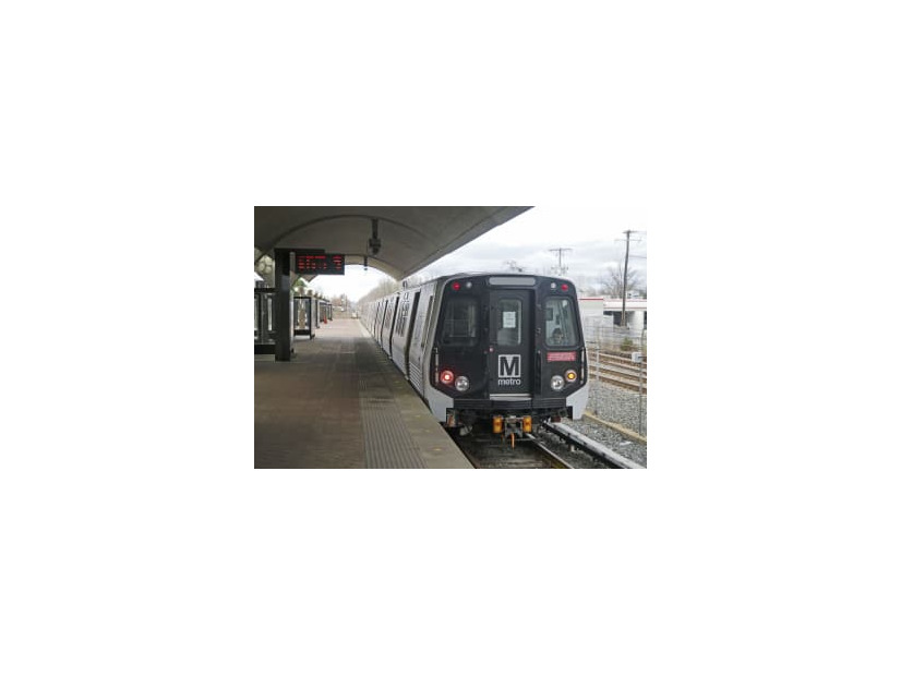 3月、試運転中の米ワシントン首都圏地下鉄「7000系」の電車＝米メリーランド州（共同）