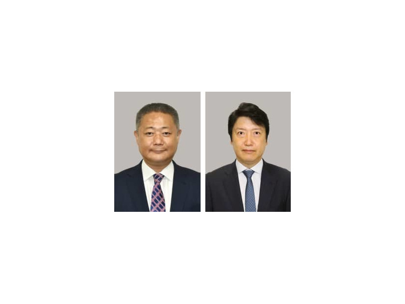 日本維新の会の馬場伸幸共同代表（左）、足立康史国会議員団政調会長