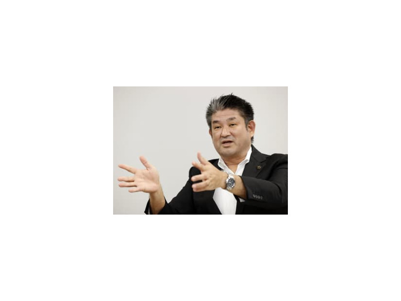 奈良市役所でインタビューに答える仲川げん市長