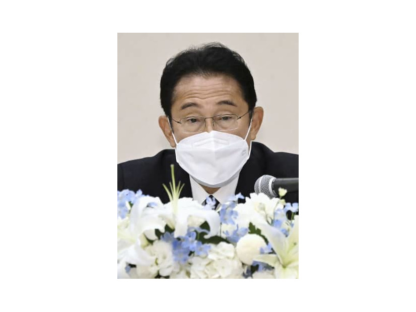 長崎市で記者会見する岸田首相＝9日午後（代表撮影）