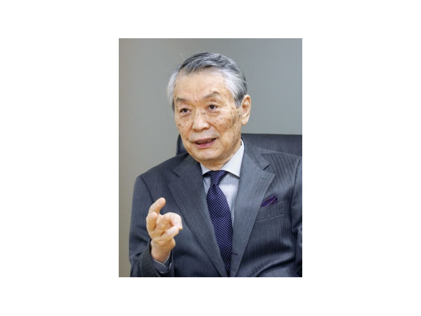 インタビューに応じる三陽商会の大江伸治社長