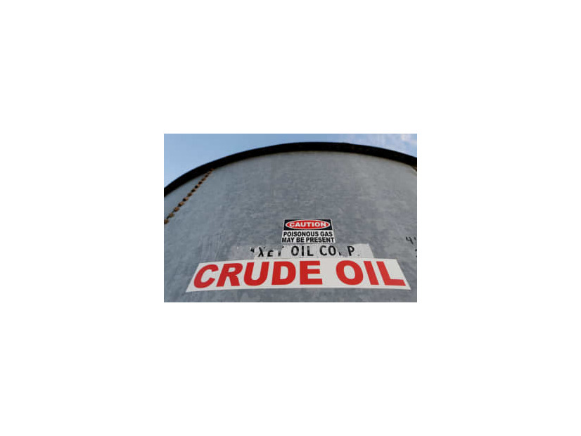 米テキサス州にある原油タンク＝2019年（ロイター＝共同）