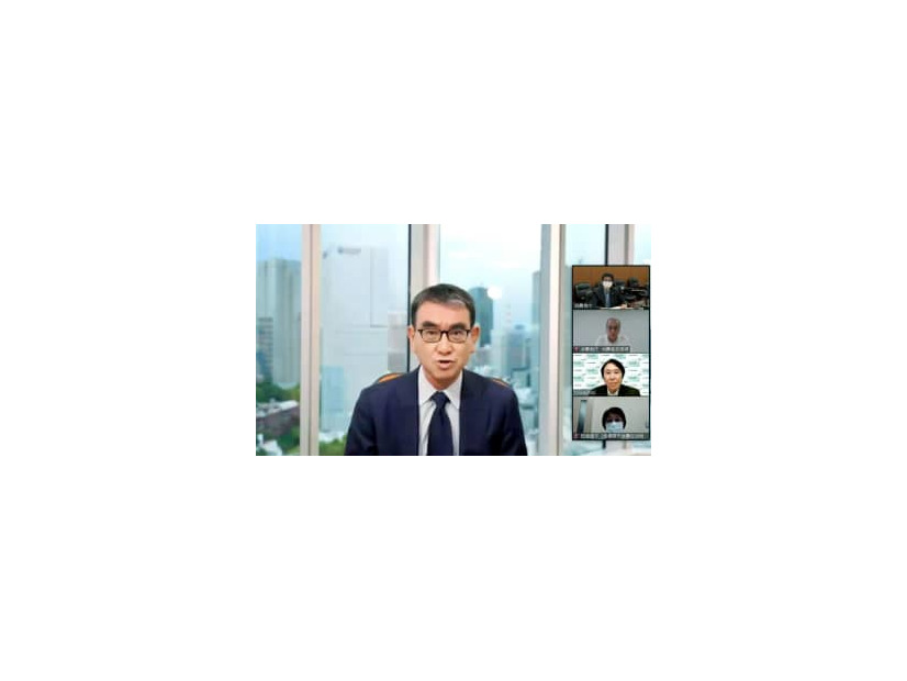 検討会で発言する河野消費者相＝29日（消費者庁のユーチューブより）