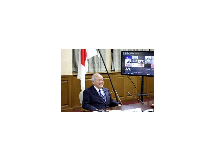オンライン形式で開かれたG7財務相・中央銀行総裁会議に出席する鈴木財務相＝2日午後、財務省