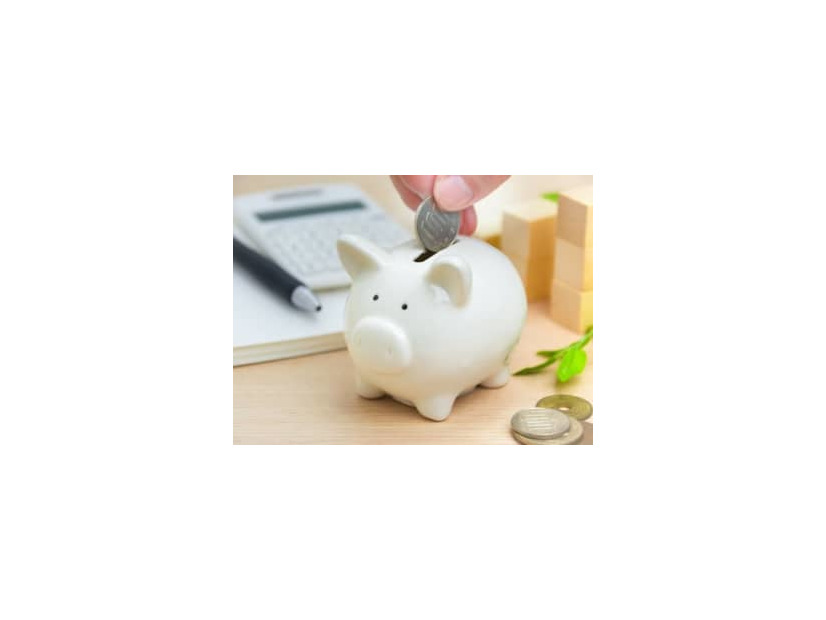 正社員として働くことに心身の負担を感じ始めているという60歳の女性。ファイナンシャル・プランナーの深野康彦さんがアドバイスします。