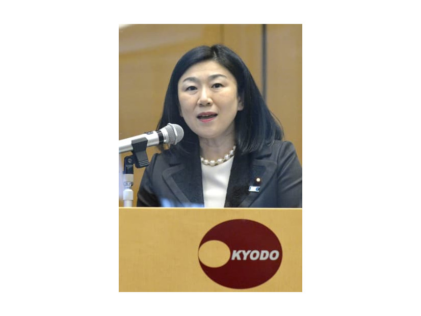放送協議会運営委員会で講演する牧島かれん前デジタル相＝15日午後、東京都港区の共同通信社