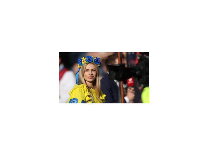 「夫の同僚を中傷したサッカー選手の妻」たち