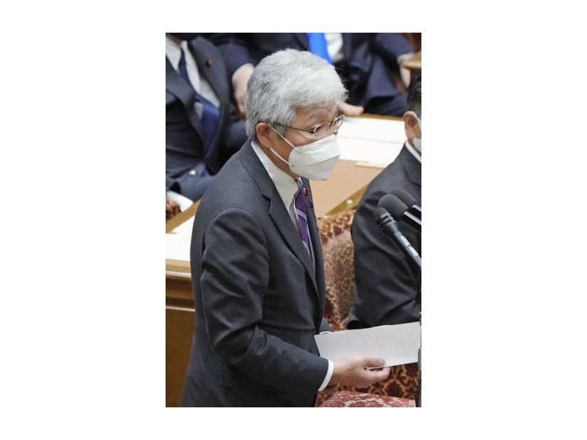 衆院予算委で発言する立憲民主党の逢坂誠二氏＝18日午前