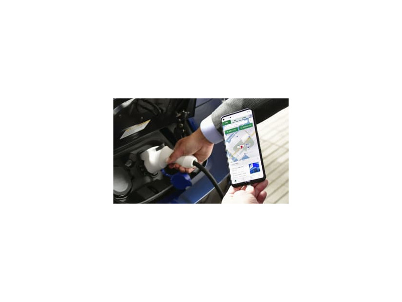 パナソニックが始める電気自動車充電機器のシェアリングサービスで、充電機器の場所が表示されるアプリの画面