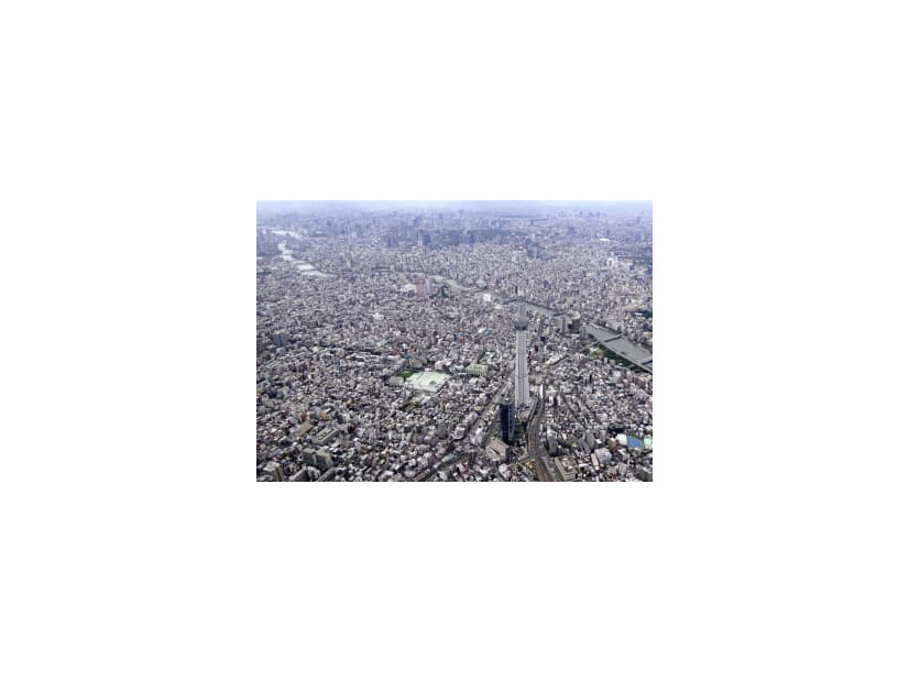 東京スカイツリーと都内の町並み