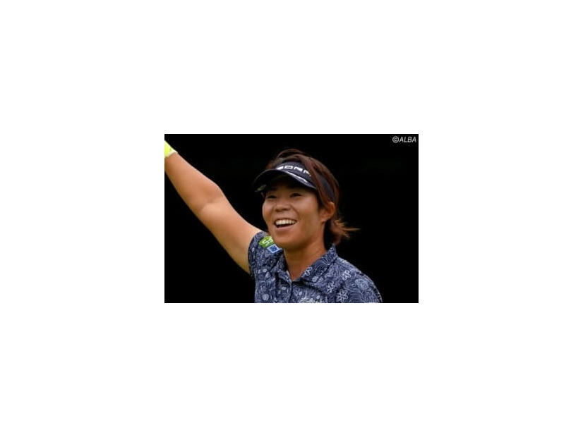 穴井詩は35歳の誕生日を迎えた（撮影：福田文平)