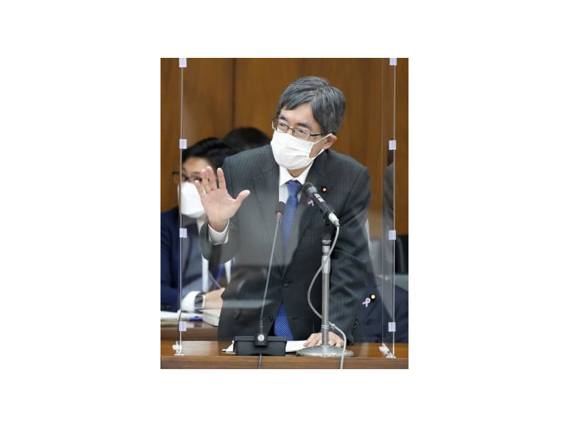 衆院総務委で答弁する寺田総務相＝17日午後