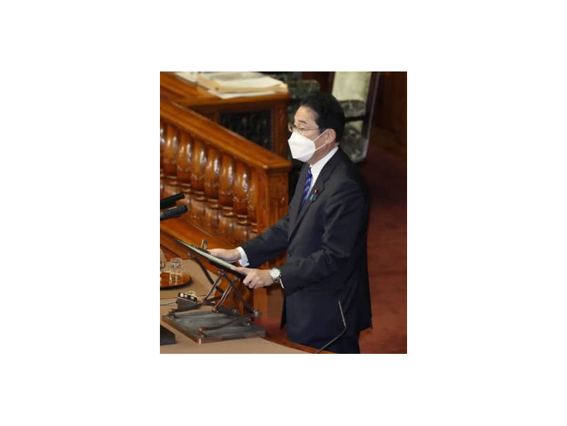 参院本会議で閣僚の辞任について発言する岸田首相＝22日午後