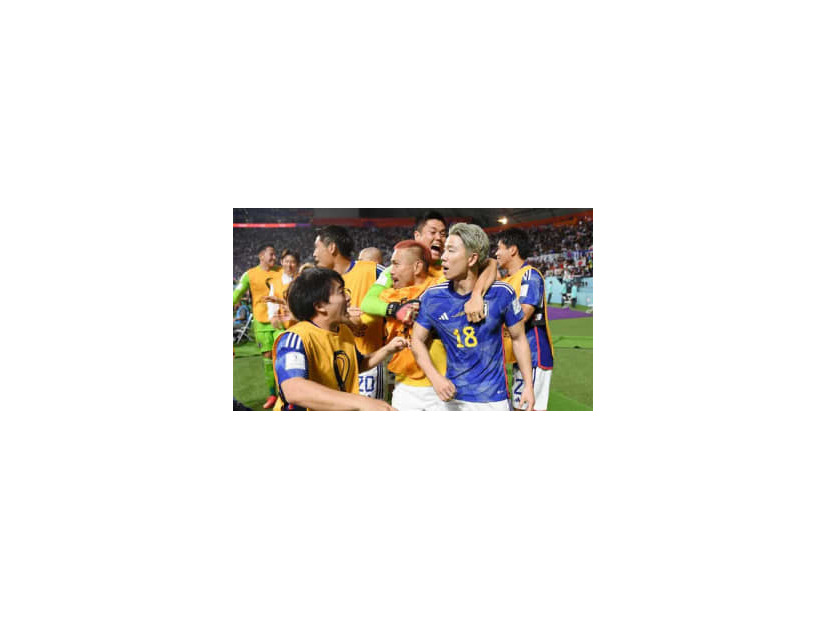 日本の大逆転勝利をどう見たのか…あのカズとヒデが並んでW杯観戦