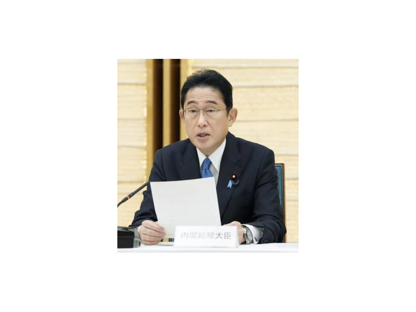 物価・賃金・生活総合対策本部の会合であいさつする岸田首相＝6日午前、首相官邸