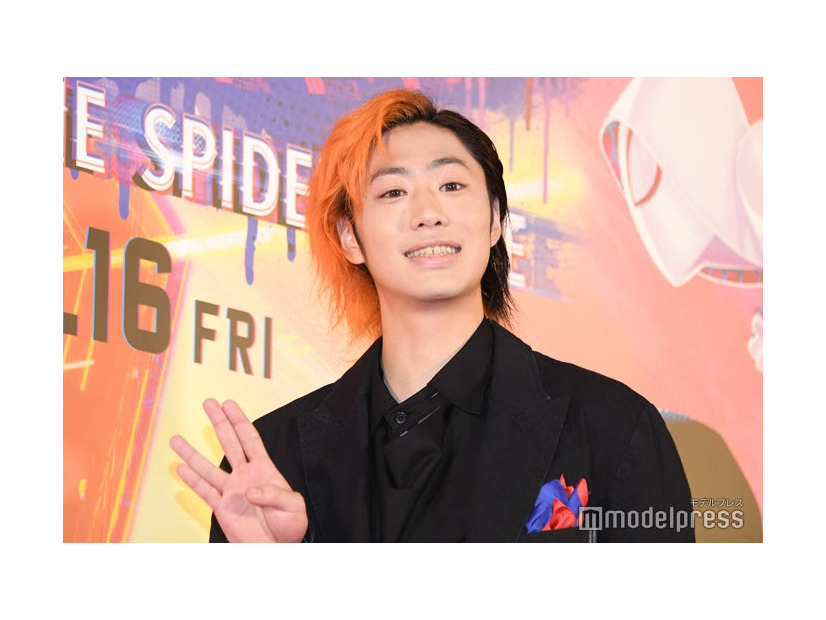 「スパイダーマン：アクロス・ザ・スパイダーバース」日本最速試写会レッドカーペット・イベントに登壇したてつや（C）モデルプレス
