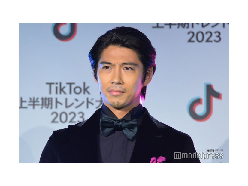 「TikTok上半期トレンド大賞2023」特別賞を受賞した賀来賢人（C）モデルプレス
