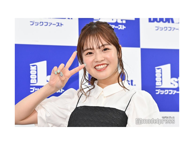 「HKT48 本村碧唯 卒業フォトブック 未来の手前」出版記念記者会見に出席した本村碧唯（C）モデルプレス