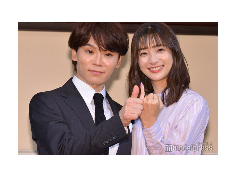 TATSU、足立梨花（C）モデルプレス