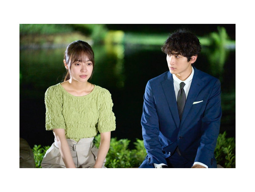 田辺桃子、小関裕太「癒やしのお隣さんには秘密がある」第3話より（C）日本テレビ