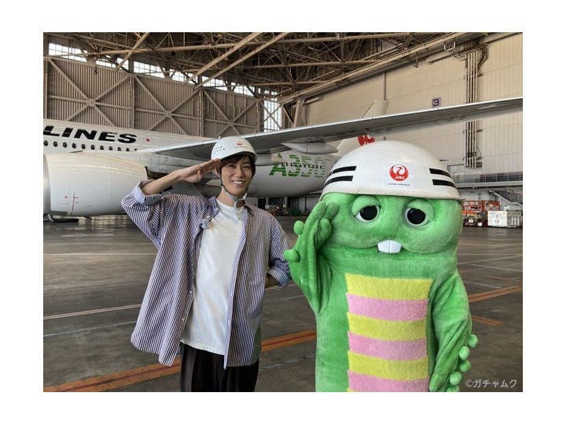 阿部亮平、ガチャピン（C）フジテレビ
