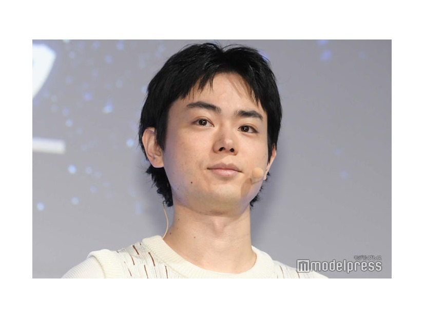 新商品発表会に登壇した菅田将暉（C）モデルプレス