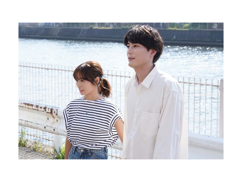 森七菜、間宮祥太朗「真夏のシンデレラ」第4話より（C）フジテレビ