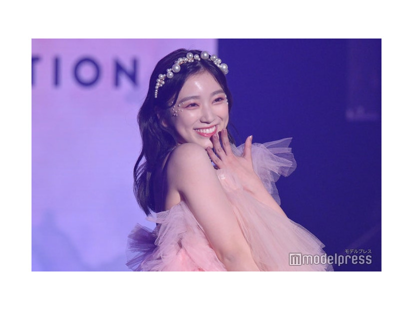 矢吹奈子（C）モデルプレス