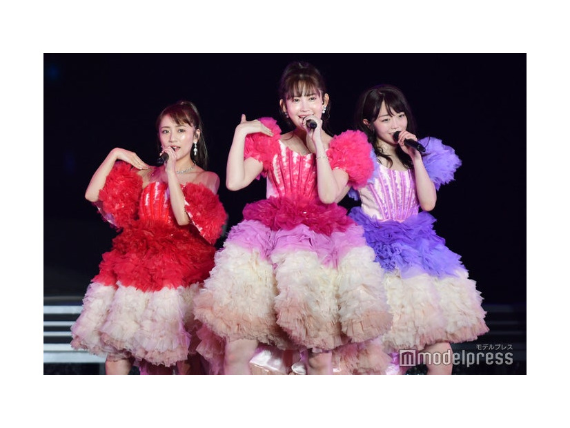 高橋みなみ、小嶋陽菜、峯岸みなみ（C）モデルプレス