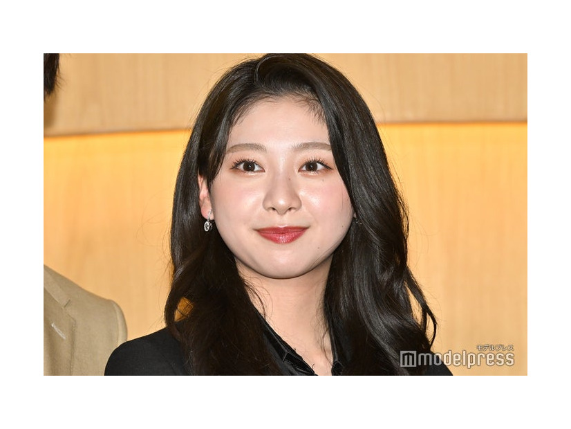 「ヴィンチェンツォ」の東京公演初日会見に出席した富田鈴花（C）モデルプレス