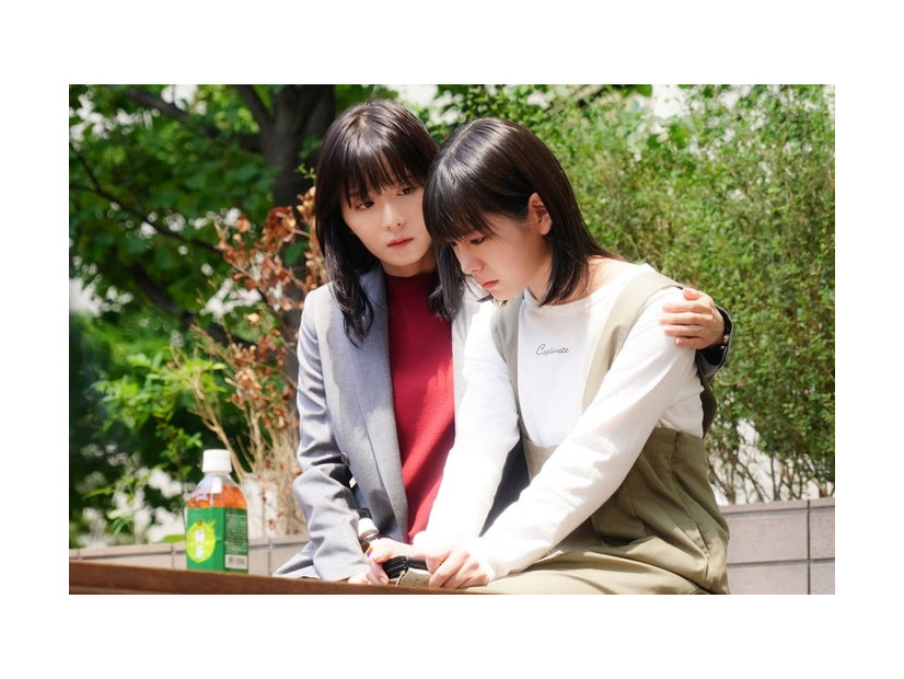 松岡茉優、當真あみ「最高の教師 1年後、私は生徒に■された」第6話より（C）日本テレビ