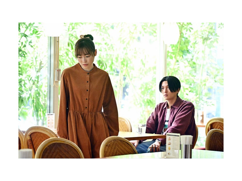 福原遥、八木勇征「１８／４０～ふたりなら夢も恋も～」第7話より（C）TBS