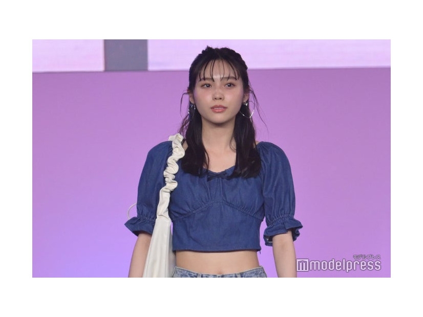 秋田汐梨（C）モデルプレス
