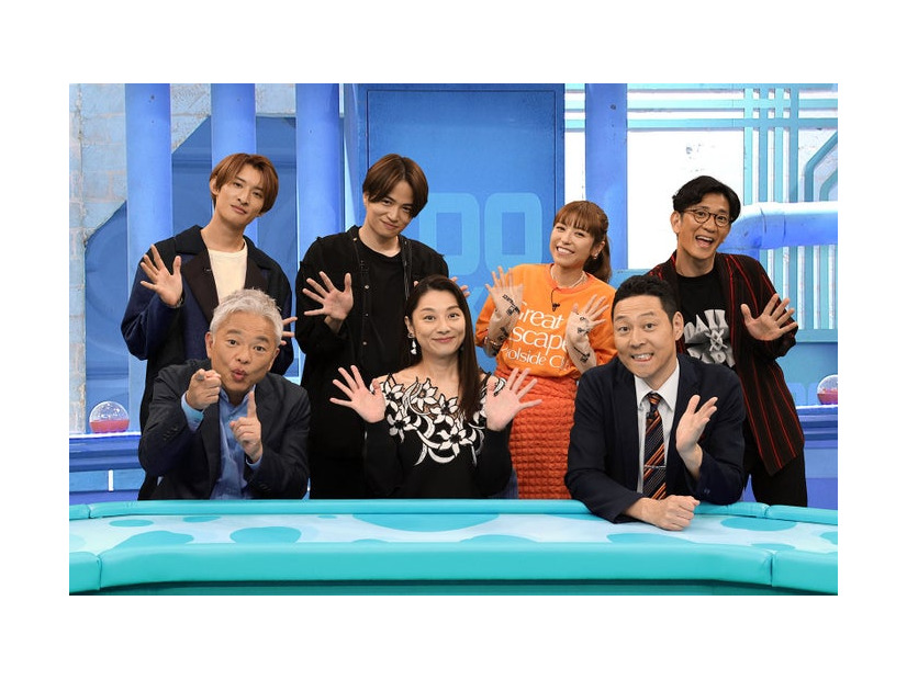 （前列左から）恵俊彰、小池栄子、東野幸治（後列左から）向井康二、菊池風磨、若槻千夏、柴田英嗣（C）フジテレビ