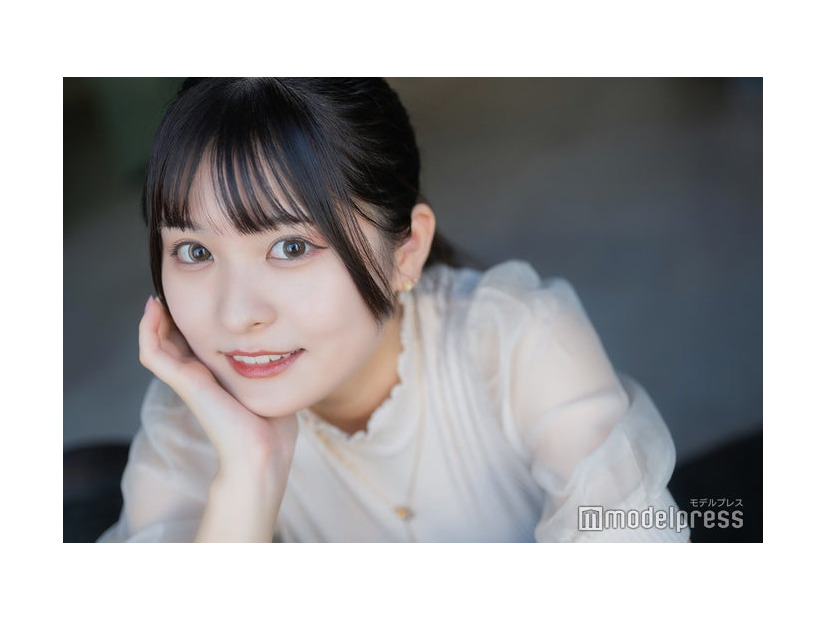 モデルプレスのインタビューに応じた入山七菜さん（C）モデルプレス