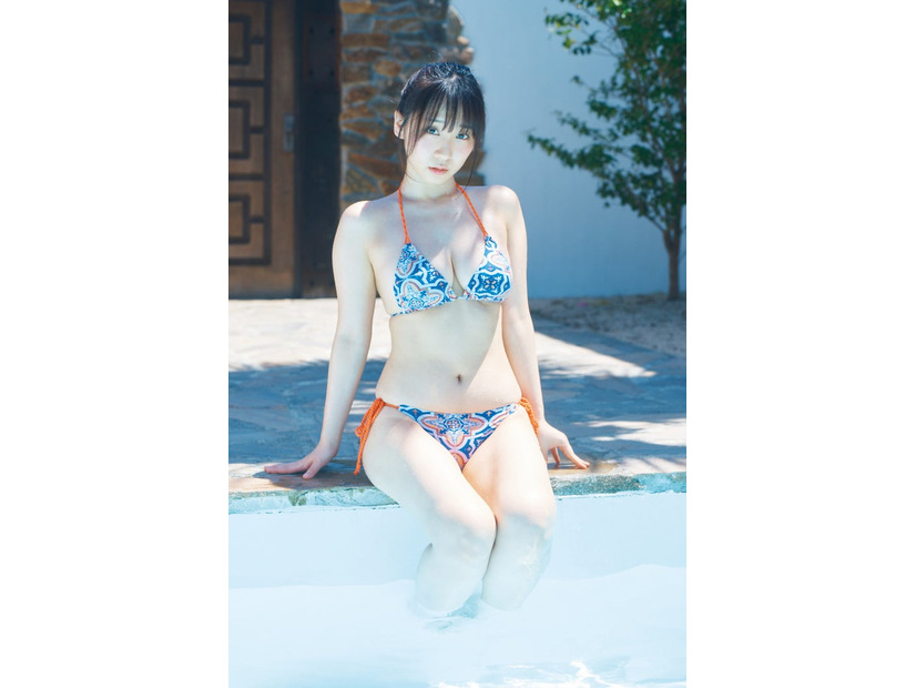 伊織もえ（C）岡本武志、光文社