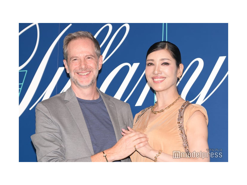 セオドール・ミラー氏、アンミカ（C）モデルプレス