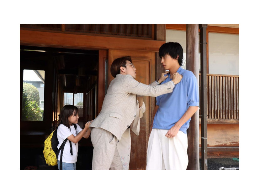 （左から）宮崎莉里沙、中尾明慶、杉野遥亮「ばらかもん」第10話より（C）フジテレビ