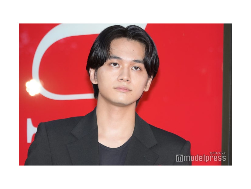「カルティエ」オープニングレセプションに登場した北村匠海（C）モデルプレス