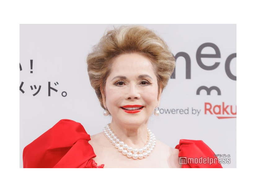 オンライン診療サービスのCM発表会に出席したデヴィ夫人（C）モデルプレス