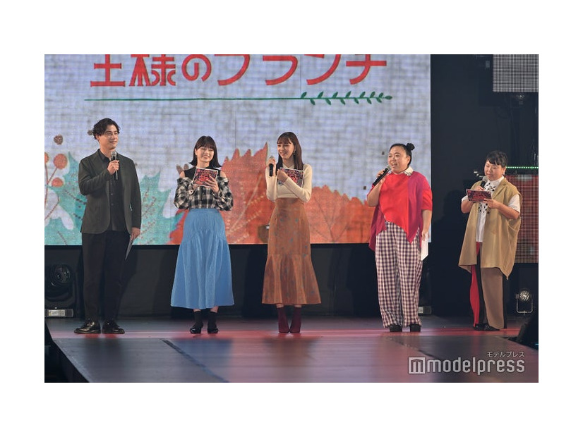 （左から）国山ハセンアナウンサー、冴木柚葉、長谷川美月、ニッチェ（C）モデルプレス