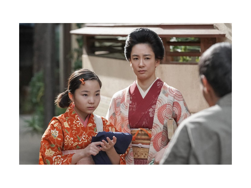 澤井梨丘、水川あさみ「ブギウギ」第4話（C）NHK