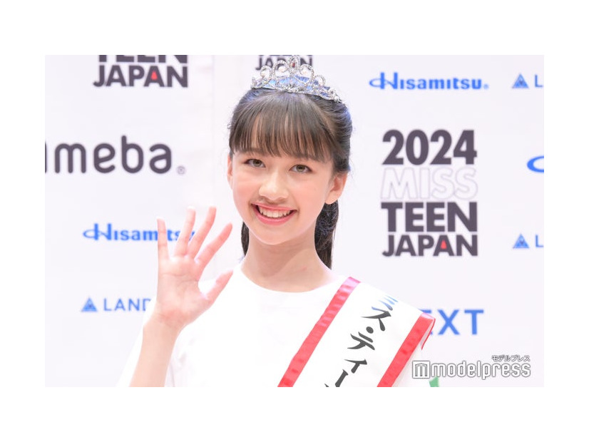 「2024ミス・ティーン・ジャパン」グランプリに輝いたコバルチク花理愛さん（C）モデルプレス