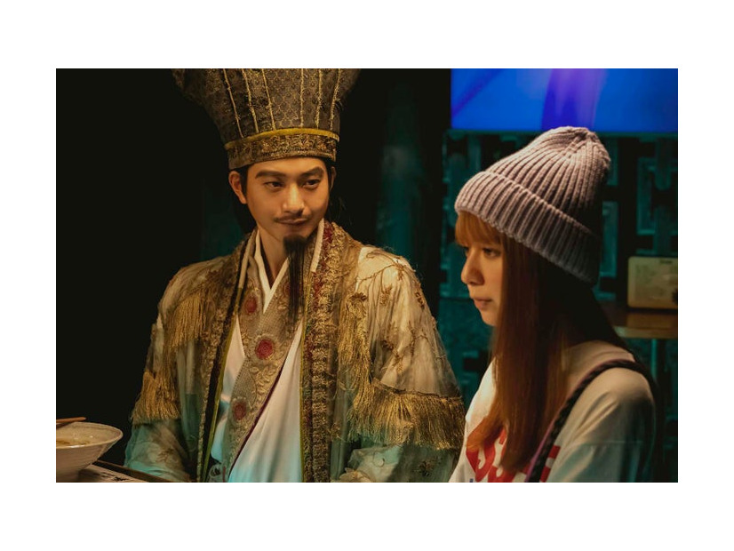 向井理、上白石萌歌「パリピ孔明」第3話より（C）フジテレビ