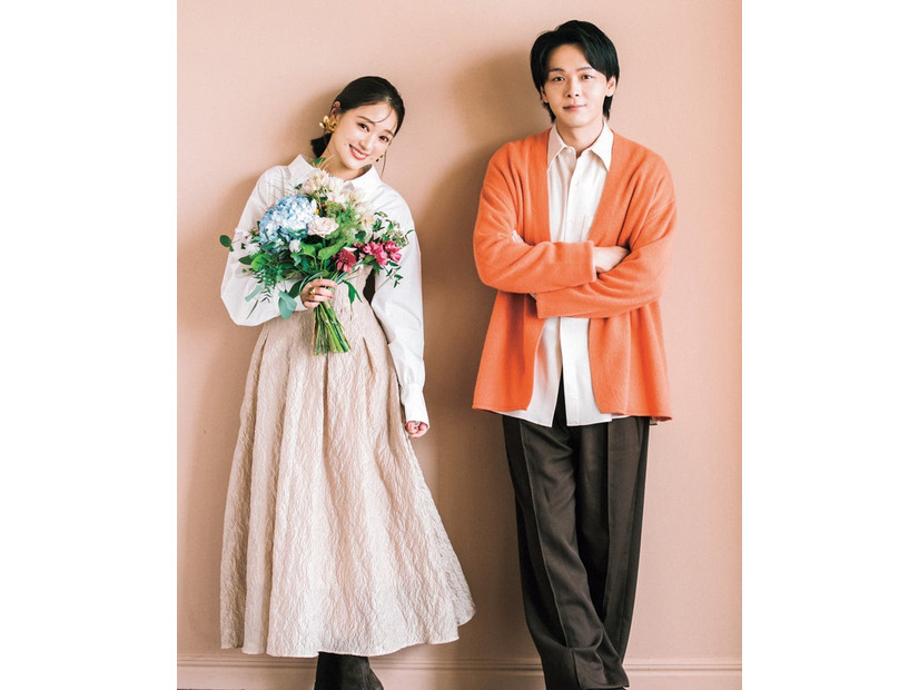 まい（chay）、中村倫也（画像提供：講談社）