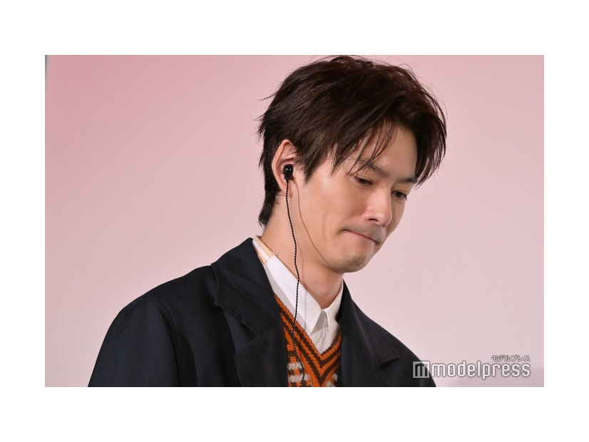 涙する岡田将生（C）モデルプレス