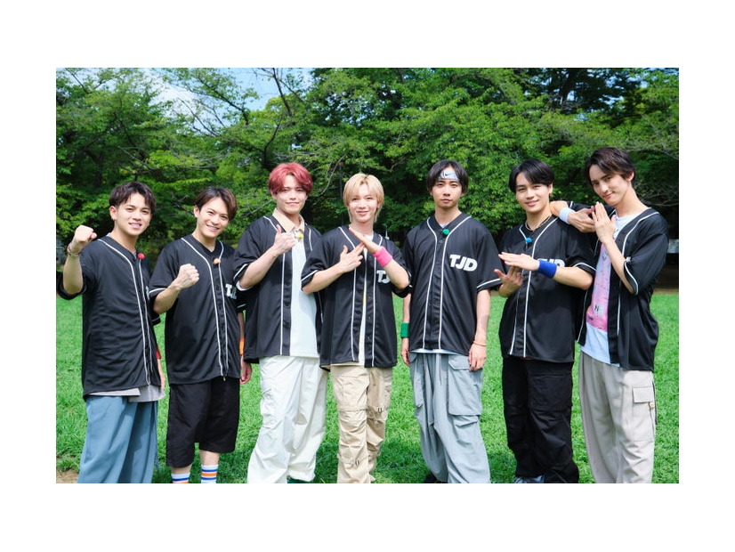 Travis Japan（宮近海斗、松倉海斗、吉澤閑也、七五三掛龍也、中村海人、松田元太、川島如恵留）（C）中京テレビ