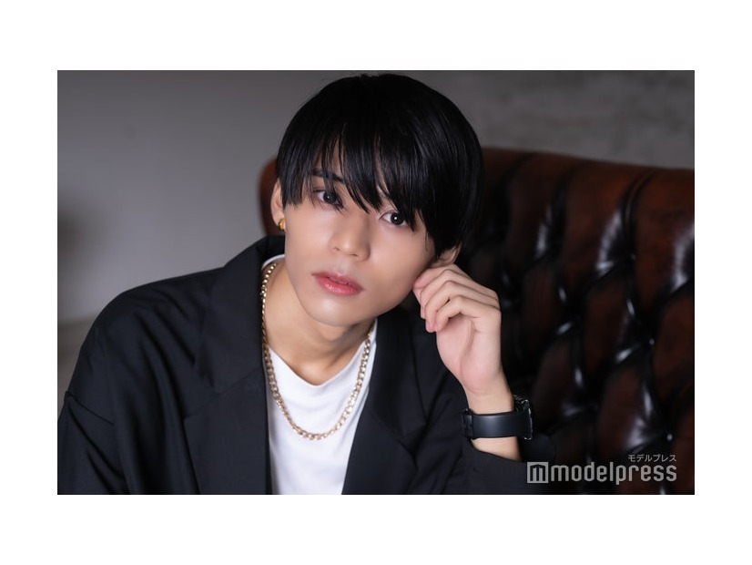 モデルプレスのインタビューに応じた吉川来希さん（C）モデルプレス